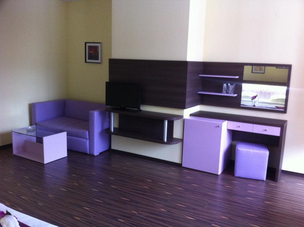 Rusenski Lom Hotel Kosov Kültér fotó
